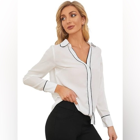 NWT, Zara size XL, white sheer long sleeve V neck blouse, black lined - Picture 1 of 6